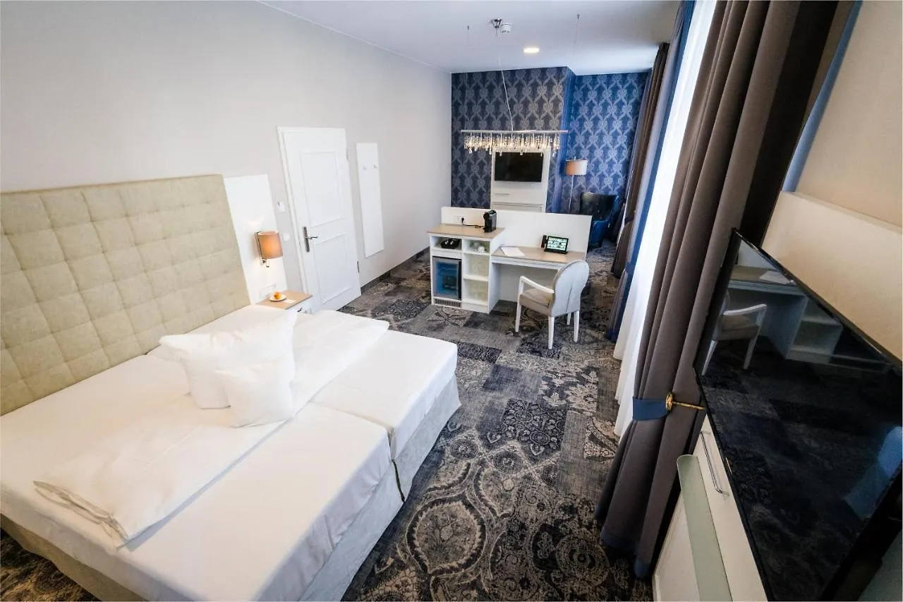 Schlosshotel Bad Neustadt Bad Neustadt an der Saale 4*,